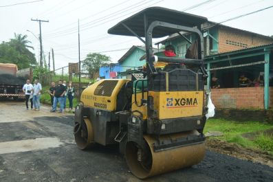 notícia: Governo do Amapá intensifica trabalhos de recuperação asfáltica em vias de Oiapoque