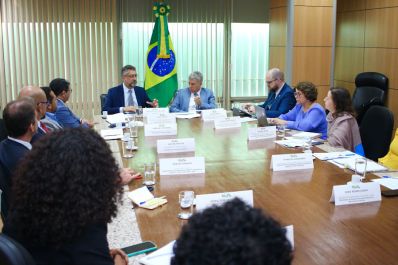 notícia: Governo do Amapá avança nas tratativas de transferência de território da União para o Estado