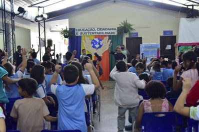 notícia: Dia Mundial da Água: Governo do Amapá realiza ação para conscientizar crianças sobre cuidados com o meio ambiente 