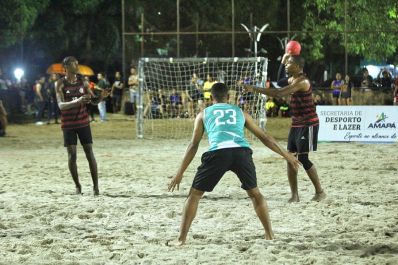 notícia: Governo do Estado promove 1ª Copa de Handebol de Areia com equipes do Amapá e Guiana Francesa, em Macapá 