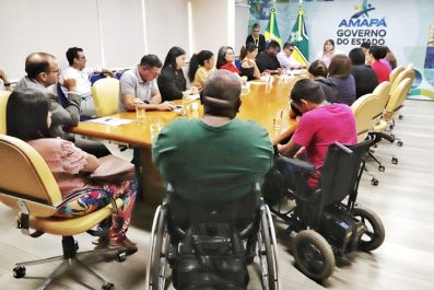 notícia: Governo do Amapá e representantes dos direitos das pessoas com deficiência debatem políticas de assistência no estado