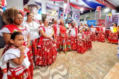 notícia: Receptivo do Governo do Amapá apresenta o marabaixo para especialistas de multinacionais