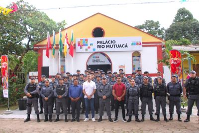 notícia: Novos soldados da Polícia Militar do Amapá são apresentados no Palácio Rio Mutuacá para reforçar a segurança em Mazagão