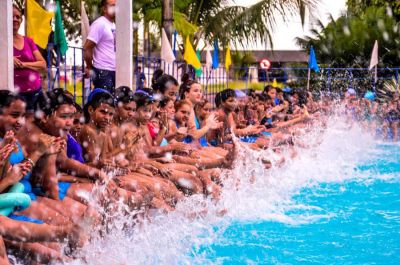 notícia: Promovido pelo Governo do Amapá, projeto 'Peixinhos Voadores' oferta vagas para crianças e adolescentes, em Macapá