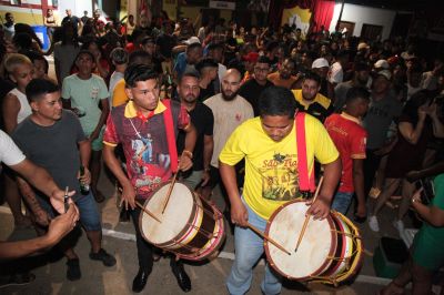 notícia: Festa de São Tiago: Com apoio do Governo do Amapá, alvorada festiva anuncia início das encenações das batalhas entre mouros e cristãos