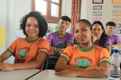 notícia: Governo do Amapá reúne com ministro da Educação sobre o Novo Ensino Médio