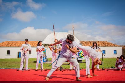 notícia: Governo do Amapá promove 'aulão' com mestres para celebrar a Semana Estadual do Capoeirista, em Macapá