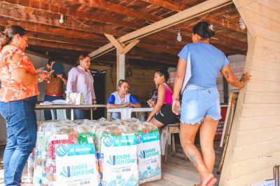 notícia: Governador Clécio Luís determina assistência integrada às famílias atingidas por incêndio na Zona Norte de Macapá