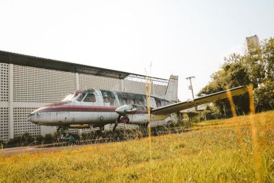 notícia: Parque Residência: avião do Governo do Estado será restaurado e exposto no novo espaço turístico de Macapá