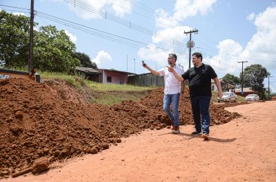 notícia: ‘Maior intervenção urbanística da história de Oiapoque’, destaca governador do Amapá ao anunciar 16 quilômetros de pavimentação