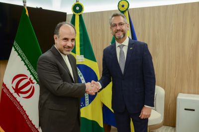 notícia: Amapá atrai olhares do mundo: governador fortalece relações diplomáticas com embaixador do Irã no Brasil