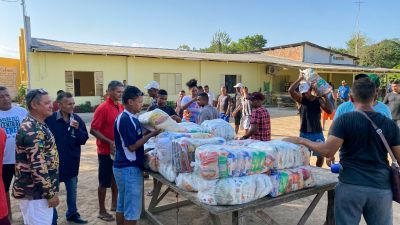 notícia: 53ª Expofeira: Governo do Estado entrega mais de meia tonelada de alimentos arrecadada em 3 dias de ‘Troque e Pesque'