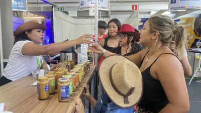 notícia: ‘Estamos felizes com o movimento intenso’, diz empresário que apostou na diversidade de tipos de café para comercializar na 53ª Expofeira do Amapá