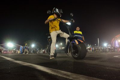 notícia: Visitantes recebem orientações sobre veículos elétricos e participam de circuito na 53ª Expofeira do Amapá