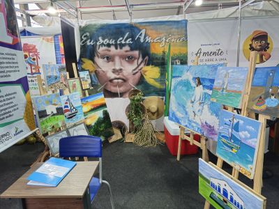 notícia: Pinturas de estudantes do Centro Bi Trindade são expostas na 53ª Expofeira do Amapá