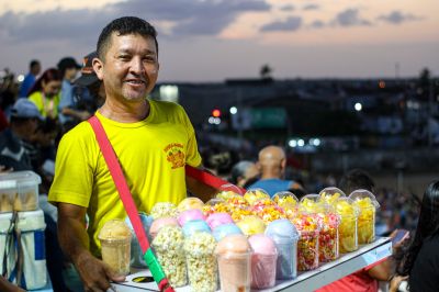 notícia: ‘É um evento muito importante para complementar a renda’, celebra empreendedor durante desfile de 13 de Setembro do Governo do Amapá