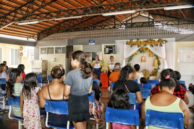 notícia: Setembro Amarelo: Governo do Amapá realiza ação social para moradores do residencial Macapaba