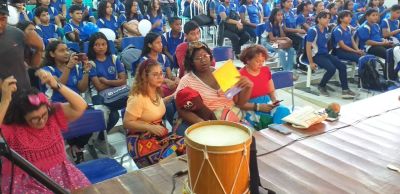 notícia: Sarau marca o encerramento da primeira fase da 3ª edição do Festival Literário de Macapá, apoiado pelo Governo do Amapá