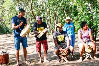 notícia: Atrações nacionais e oficinas abrem programação musical do Quilombo Groove, com apoio do Governo do Amapá