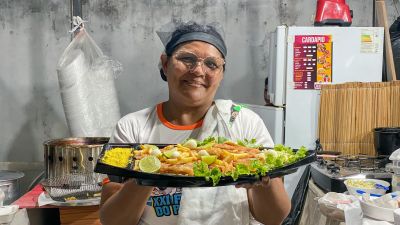 notícia: 'Zerei e reabasteci duas vezes para não perder vendas', comemora empreendedora no  21° Festival do Pirarucu em Cutias