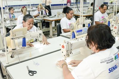 notícia: Governo do Amapá promove capacitação profissional gratuita para mulheres em Macapá