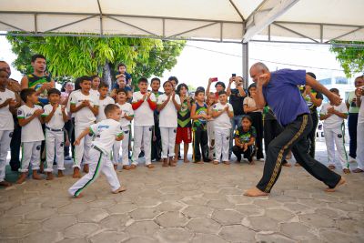 notícia: ‘Roda do Bem’: com apoio do Governo do Amapá, projeto leva educação e cidadania para crianças com aulas de capoeira