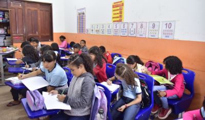 notícia: Governo do Amapá aplica prova para avaliar educação básica de 25 mil alunos no estado