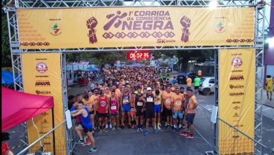 notícia: Com apoio do Governo do Estado, mais de 600 pessoas participam da 1ª Corrida da Consciência Negra, em Macapá