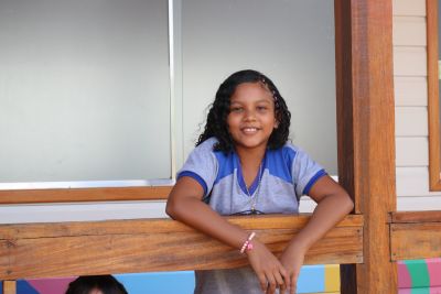 notícia: ‘Com a nova escola dá mais vontade de estudar’, conta aluna da Escola Estadual Bernadino Silva, entregue pelo Governo do Amapá