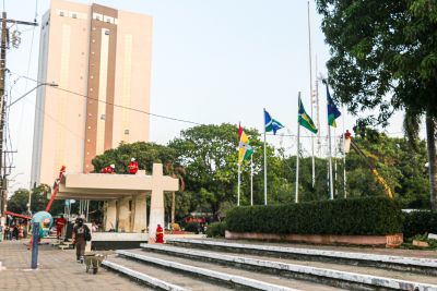 notícia: Governo do Amapá assume cuidados da Praça da Bandeira e devolve espaço de civismo e celebrações, em Macapá