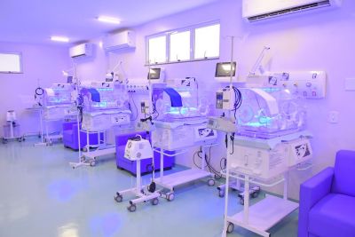 notícia: FOTOS: confira como ficou a nova UTI Neonatal e a sala de acolhimento de risco do Hospital da Mulher Mãe Luzia, em Macapá