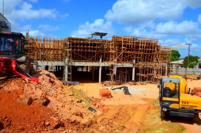 notícia: Governo do Amapá finaliza base de sustentação do 1º bloco na 2ª etapa das obras do Hospital Regional de Porto Grande 