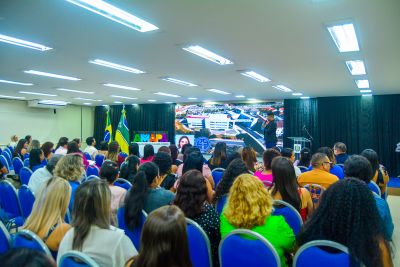 notícia: Governo do Amapá promove 1º Encontro de Técnicos e Auxiliares de Saúde Bucal, em Macapá