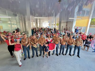 notícia: Ação de Natal leva alegria e esperança aos pacientes do Hospital da Criança e do Adolescente, em Macapá 