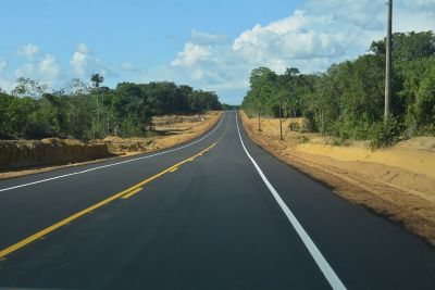 notícia: Governo do Estado conclui pavimentação da Rodovia AP-110 e posiciona Cutias do Araguari na rota do desenvolvimento do Amapá