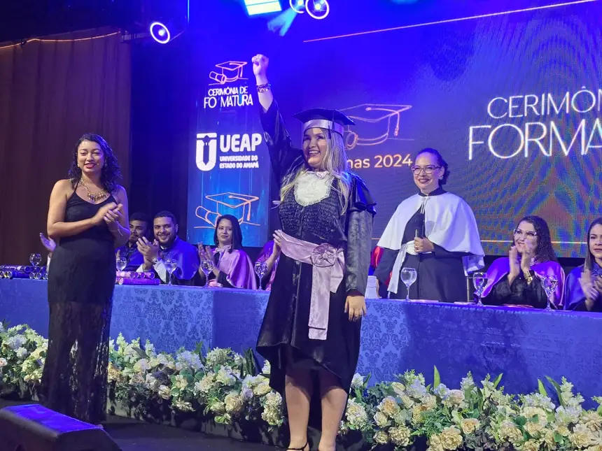 Foto: Luan Rodrigues/Ueap Márcia venceu as dificuldades e foi uma dos 101 estudantes outorgados pela Ueap na Cerimônia de Formatura