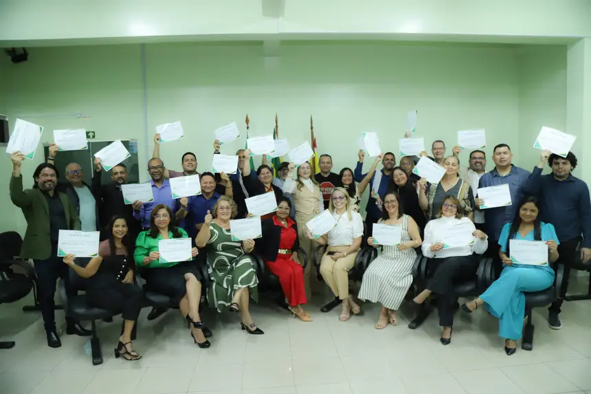 Os 36 novos conselheiros têm a missão de reorganizar o sistema de ensino