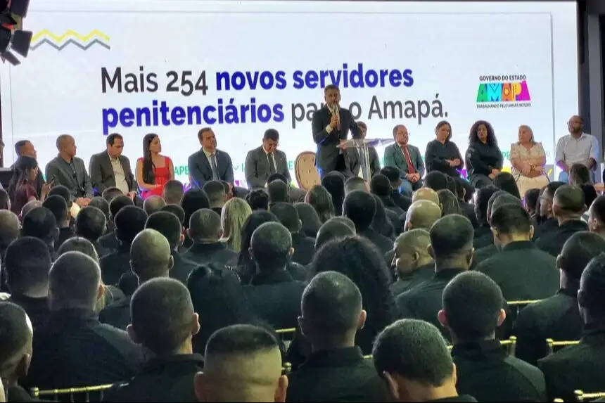 Valorização do servidor público com vários chamamentos de concursados