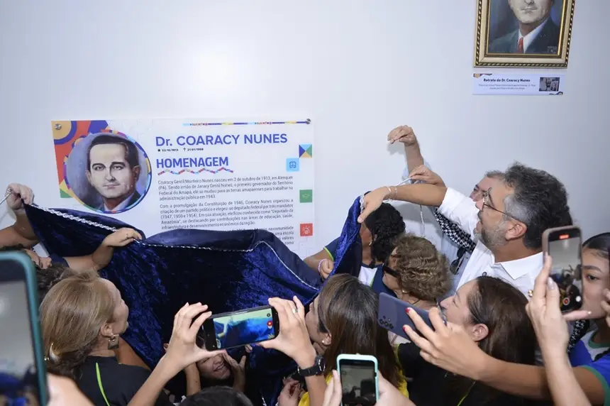 Foto: Maksuel Martins/GEA Patrono da 22ª escola inaugurada pelo Governador do Amapá teve sua história eternizada na instituição