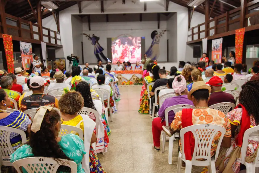  <div class='credito_fotos'>Foto: Gabriel Penha/Fundação Marabaixo   |   <a href='/midias/2025/originais/20250617115544-GF00016171-F00193175.webp' download><i class='fa-solid fa-download'></i> Download</a></div>