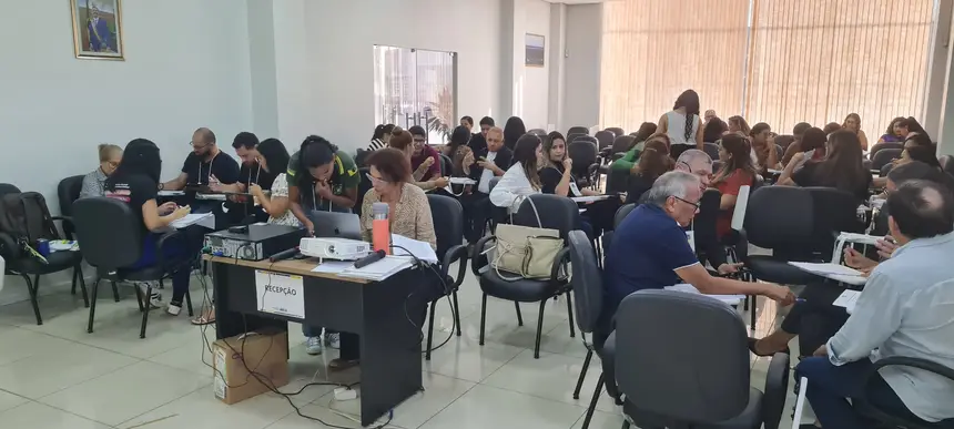 Momento de discussão em Grupo