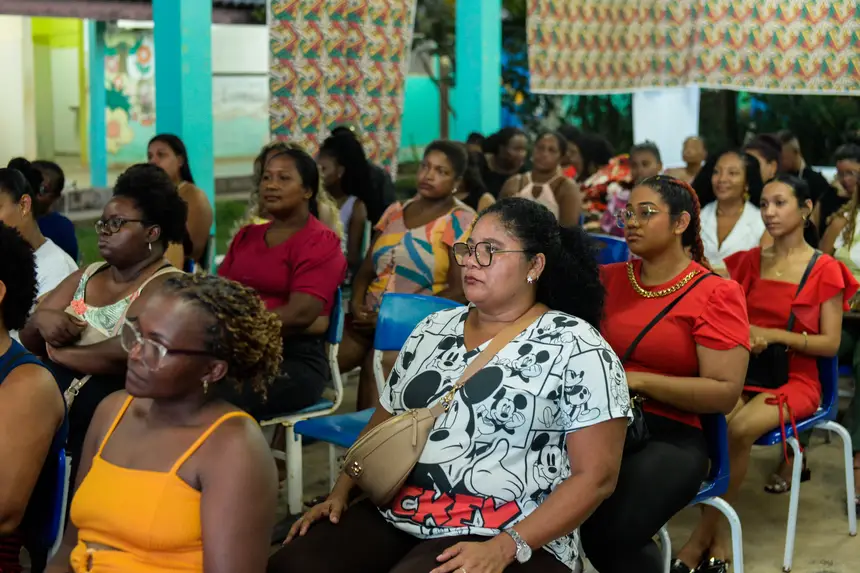 Aula inaugural do ‘Afro Mulher’ aconteceu na noite de sábado, 9, na escola José Bonifácio, no Quilombo do Curiaú