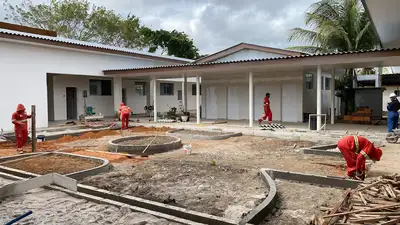 notícia: Governo do Amapá intensifica serviços na reta final das obras de reconstrução da Escola Estadual Coaracy Nunes, em Macapá 