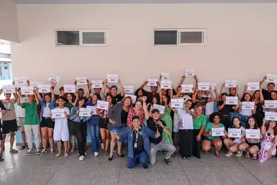 notícia: Com apoio do Governo do Amapá, estudantes da rede de ensino estadual celebram resultado das notas do Enem