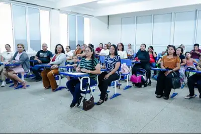 notícia: Governo do Estado realiza curso para capacitar cuidadores do Transtorno do Espectro Autista no Residencial Macapaba, em Macapá