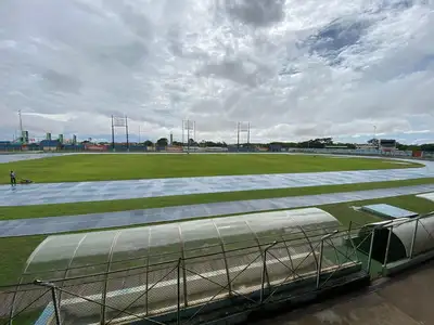 notícia: Governo do Amapá realiza manutenção preventiva no gramado do Estádio Zerão, em Macapá