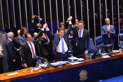 notícia: 'A vitória do senador Davi é também vitória do Amapá’, celebra governador Clécio Luís na eleição para a presidência do Senado Federal