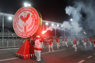 notícia: Carnaval 2025: Boêmios do Laguinho mostra tradição da 'nação negra' durante o ensaio técnico no Sambódromo de Macapá