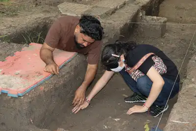 notícia: Parque Residência: trabalhos arqueológicos possibilitam experiências sensoriais a pessoas com deficiência visual