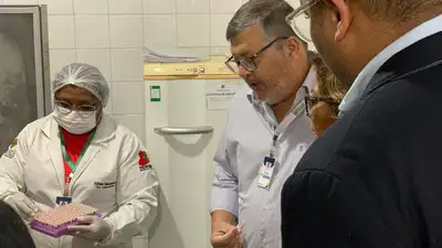 notícia: Delegação francesa visita Hemoap para conhecer modelo de coleta de sangue do Amapá